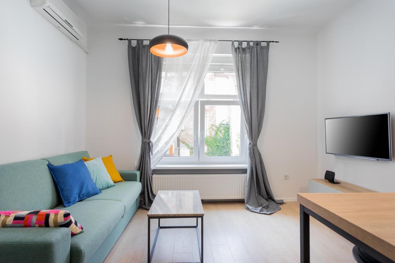 Go2Zagreb Chick Apartment Private Parking Available المظهر الخارجي الصورة